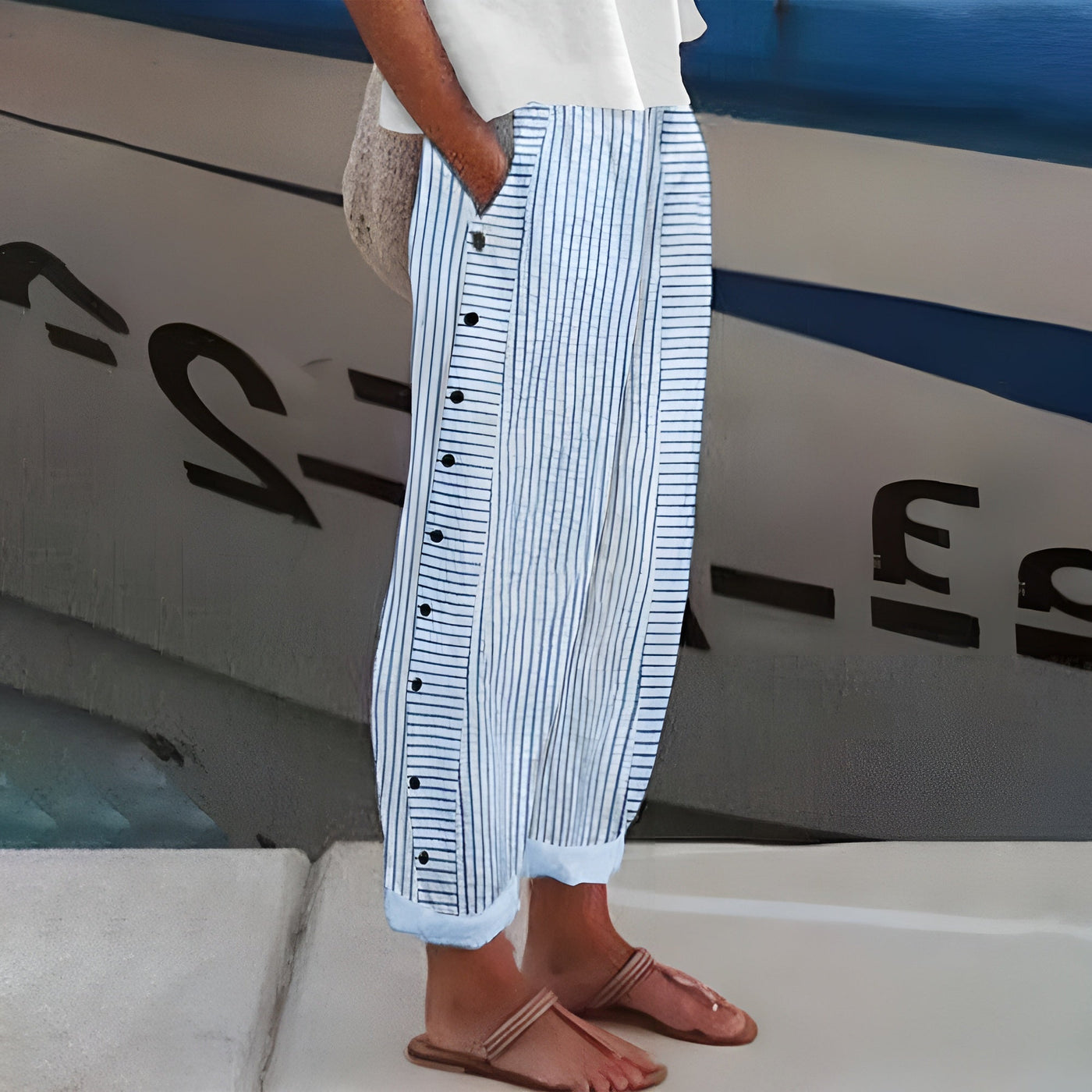 Isla | Relaxed trousers in breathable fabric