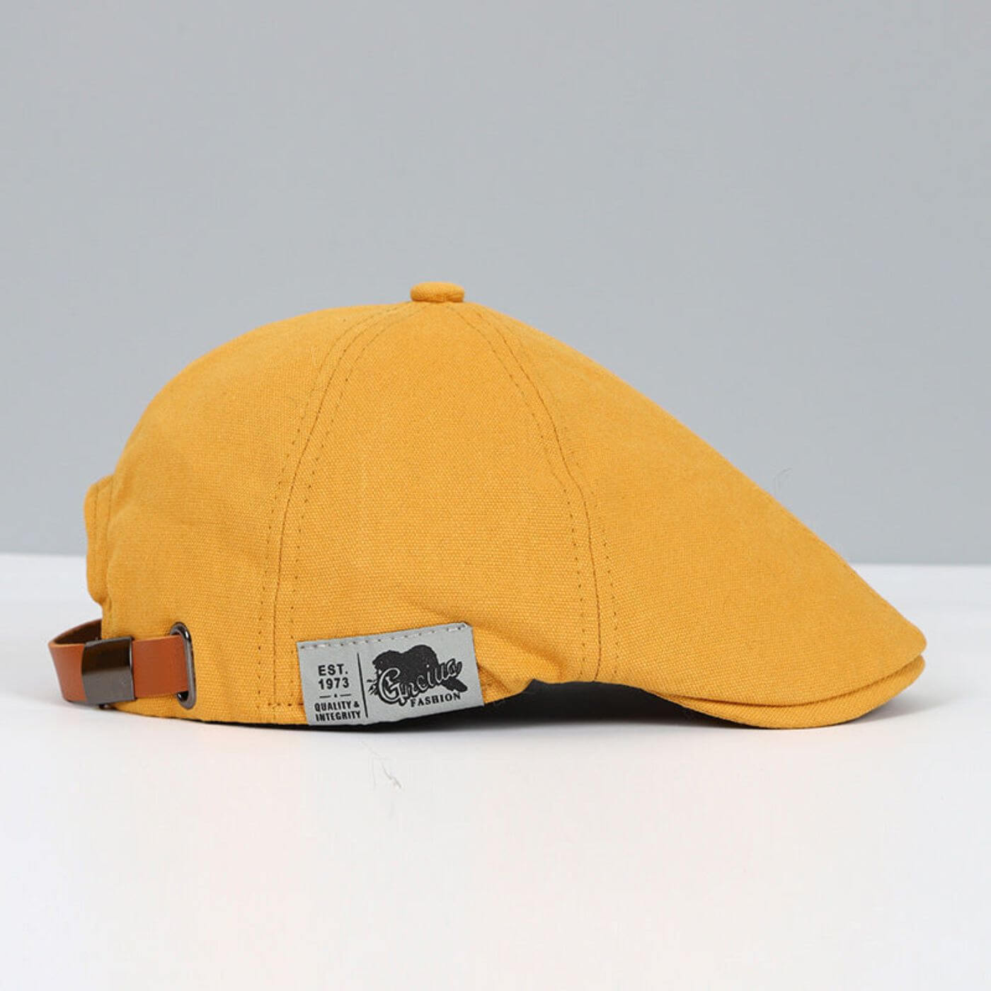 Elliot | Classic beret with a modern edge