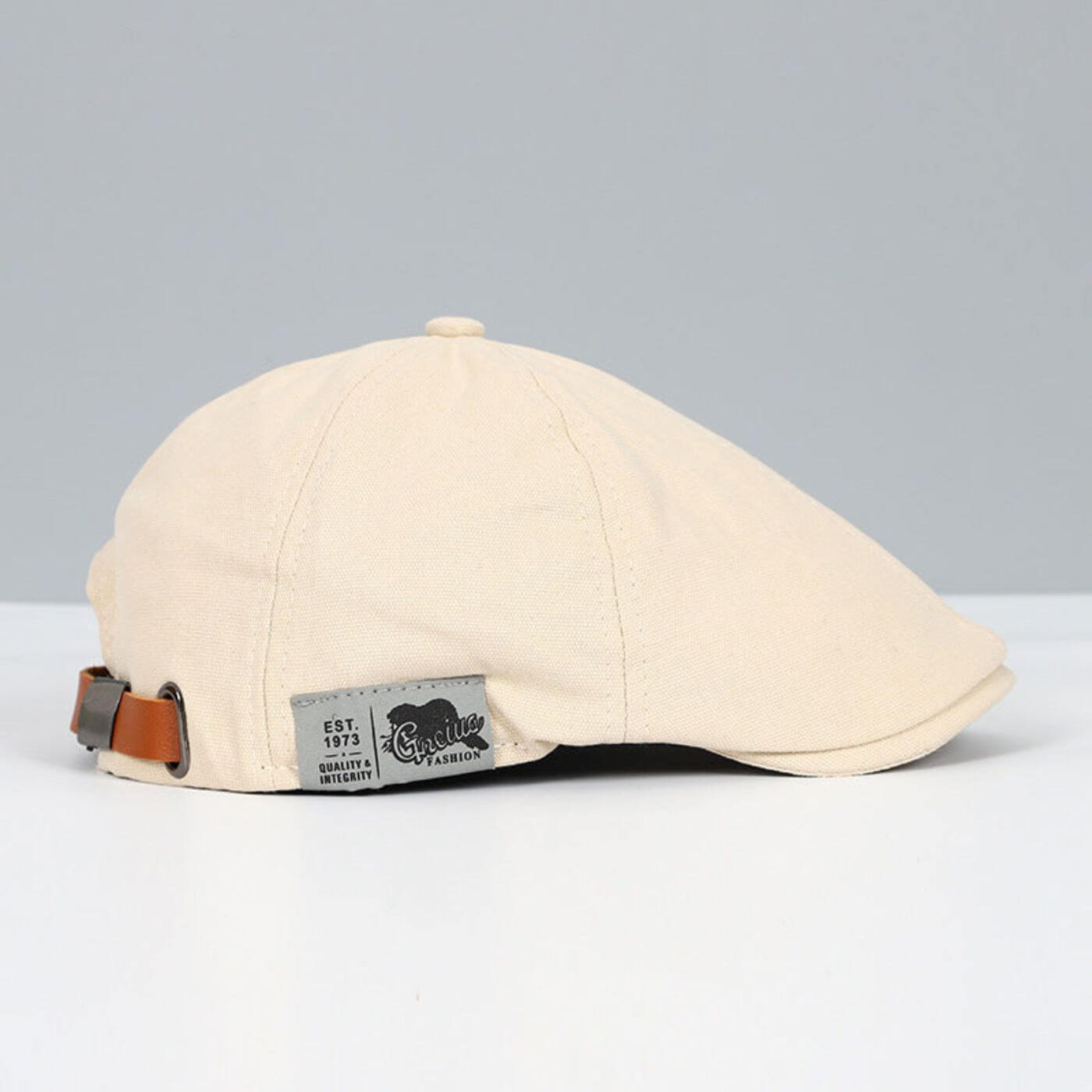 Elliot | Classic beret with a modern edge
