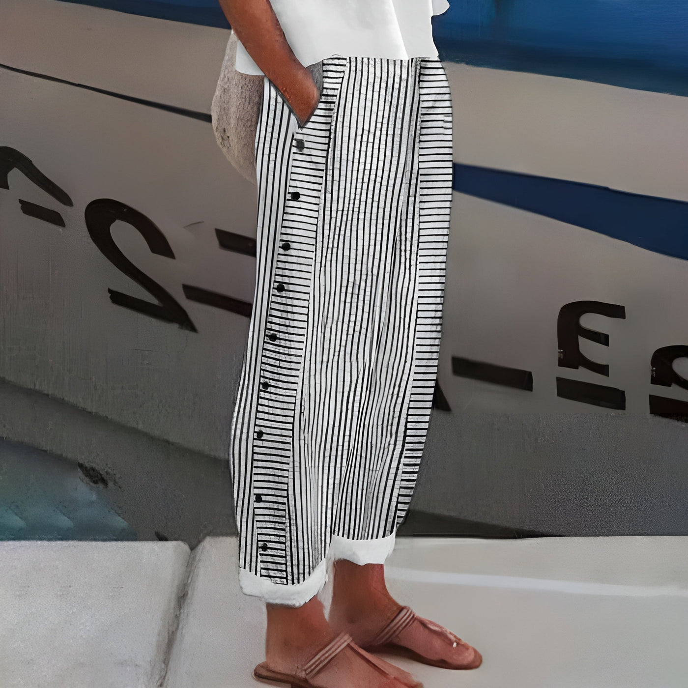 Isla | Relaxed trousers in breathable fabric